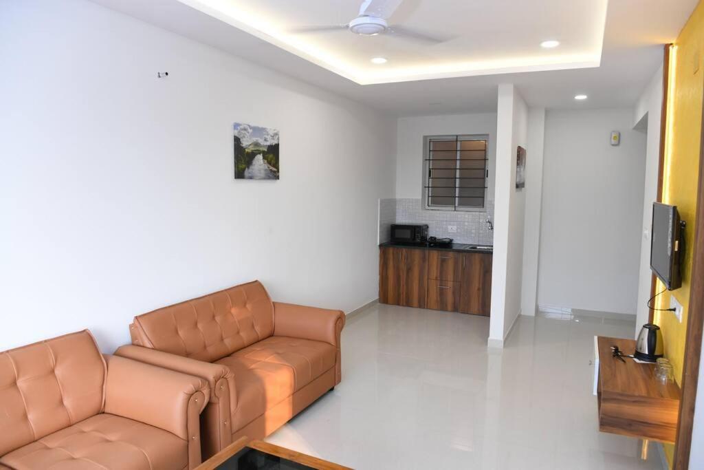 Beach Heaven Deluxe Rooms & Serviced Apartments Suratakal Exteriör bild